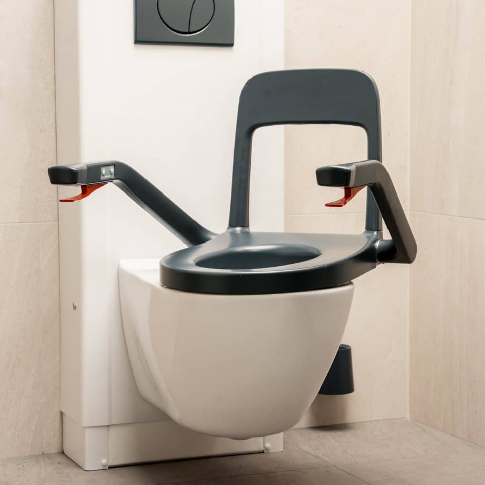 Bano Turnable Toilet-closeup